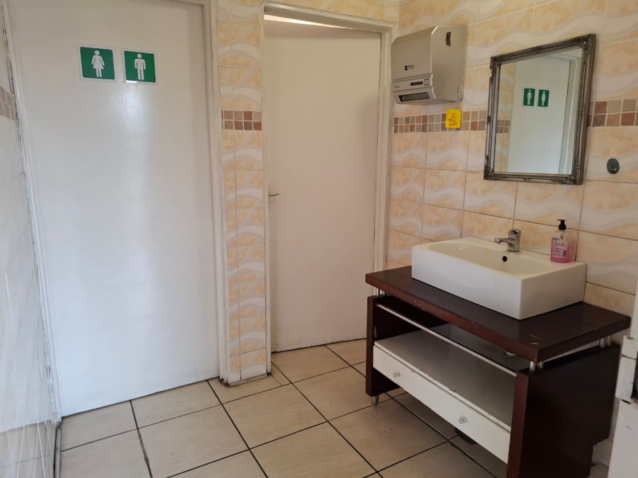 Commercial Property for Sale in Oranjesig Free State